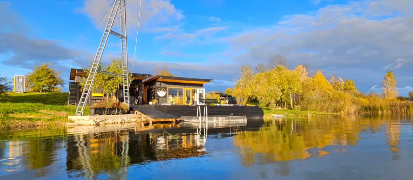 Wakepark Saldus tower installation
